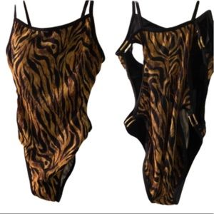 Swim - NEW w/tags La Vie en Rose Bathing Suit w/cutouts Swim - NEW w/tags La Vie en Rose Bathing Suit w/cutouts